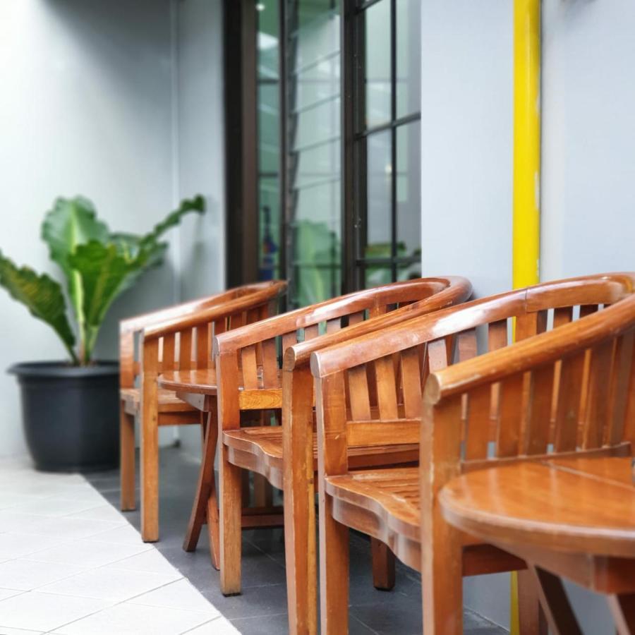 Hotel Griya Wijaya Ambarawa Extérieur photo
