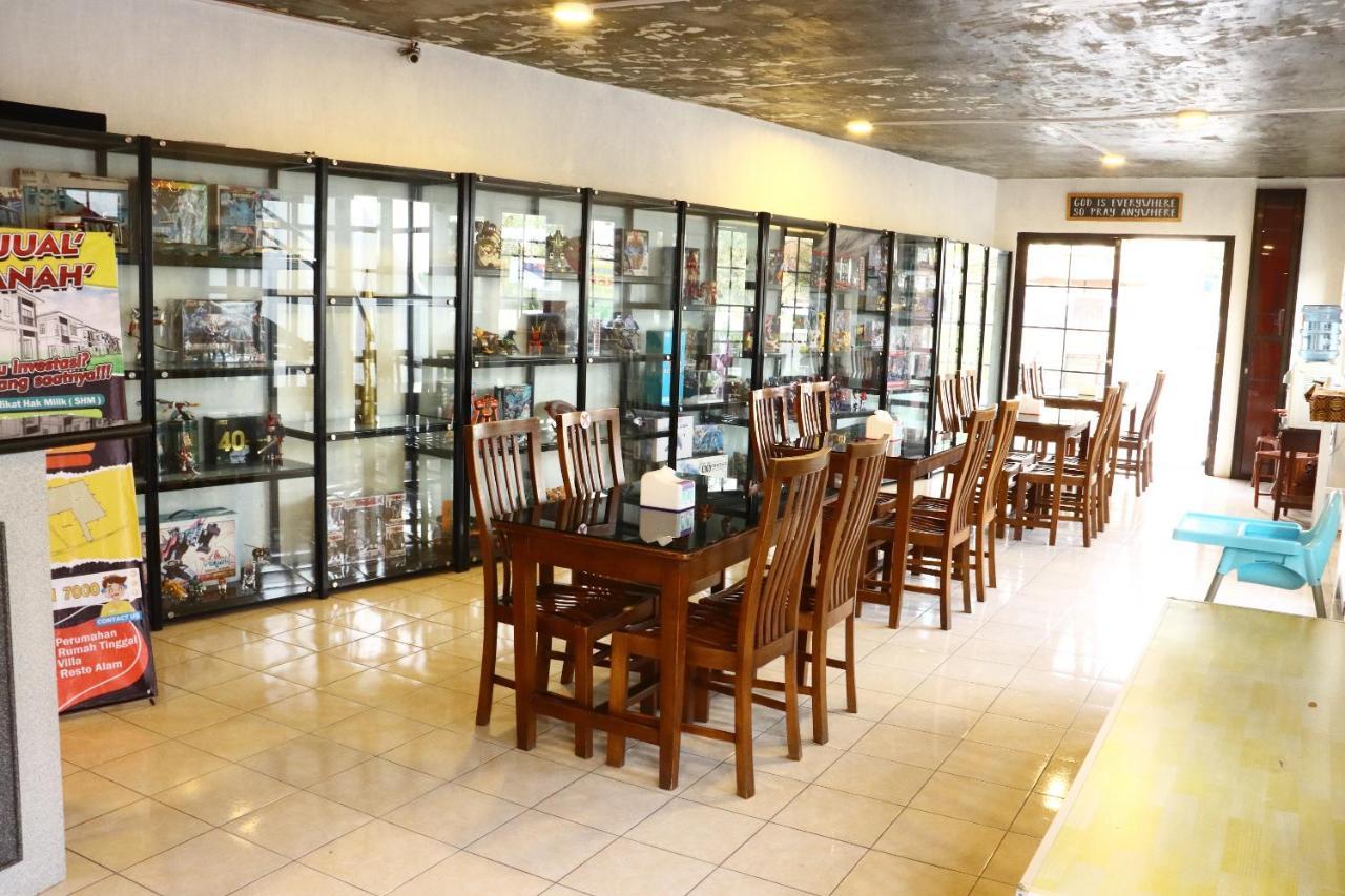 Hotel Griya Wijaya Ambarawa Extérieur photo