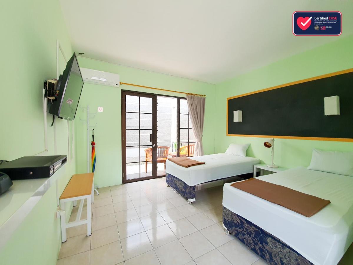 Hotel Griya Wijaya Ambarawa Extérieur photo